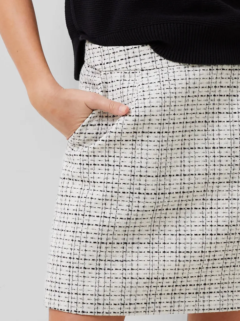 Effie Boucle Mini Skirt<FRENCH CONNECTION New